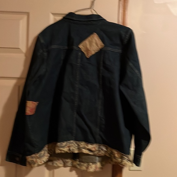 Jean jacket - Picture 7 of 7